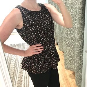 LOFT Sleeveless Ditsy Floral Peplum Top