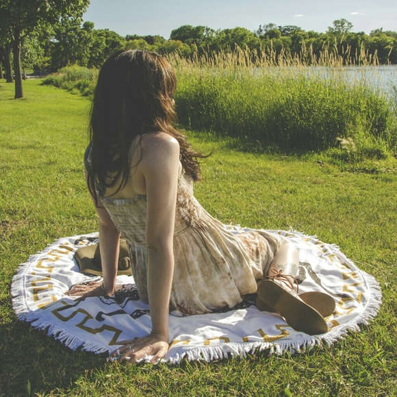 🐙The Eight-Legged Wonder (Octopus Round Towel)!🐙 - Picture 6 of 8