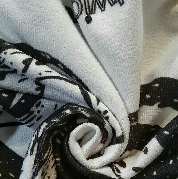 🐙The Eight-Legged Wonder (Octopus Round Towel)!🐙 - Picture 8 of 8