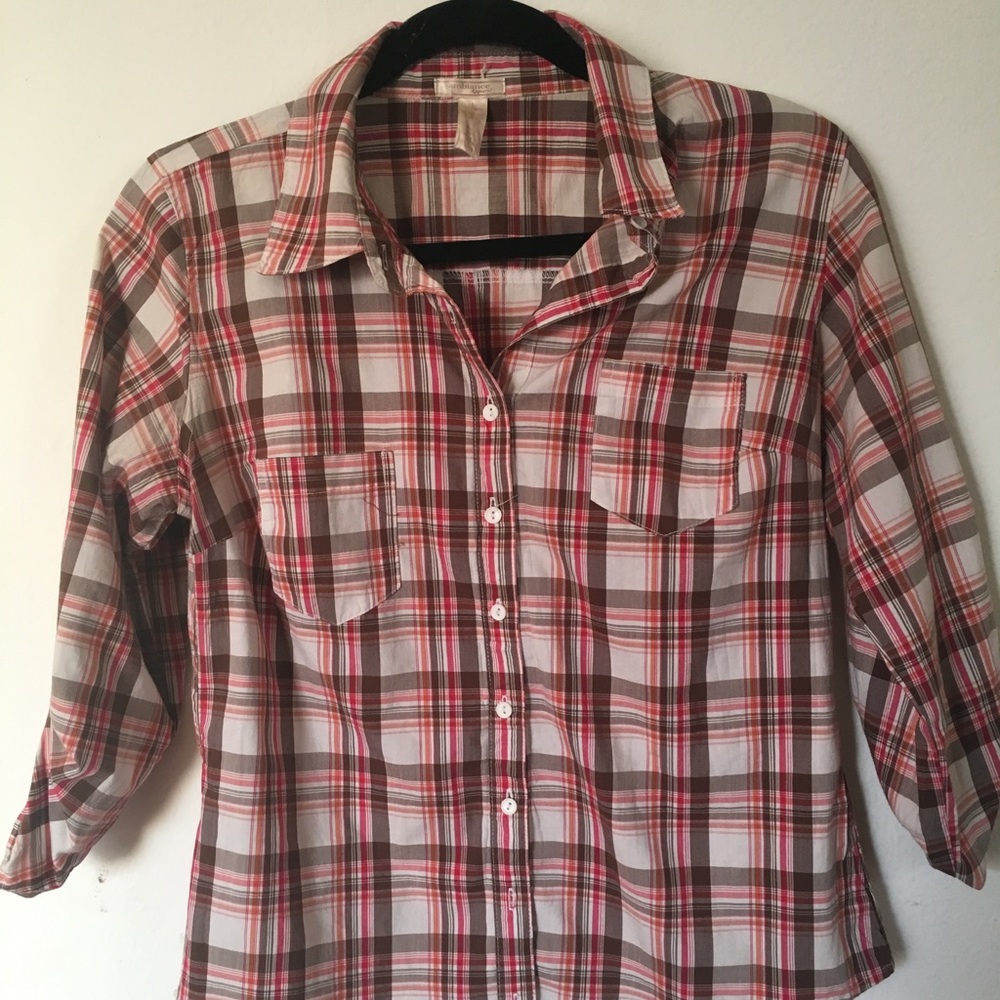 Women mid sleeve plaid shirt!!