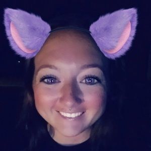 Meet your Posher, Danielle