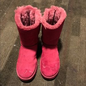 Bailey bow uggs size 9 **sold**