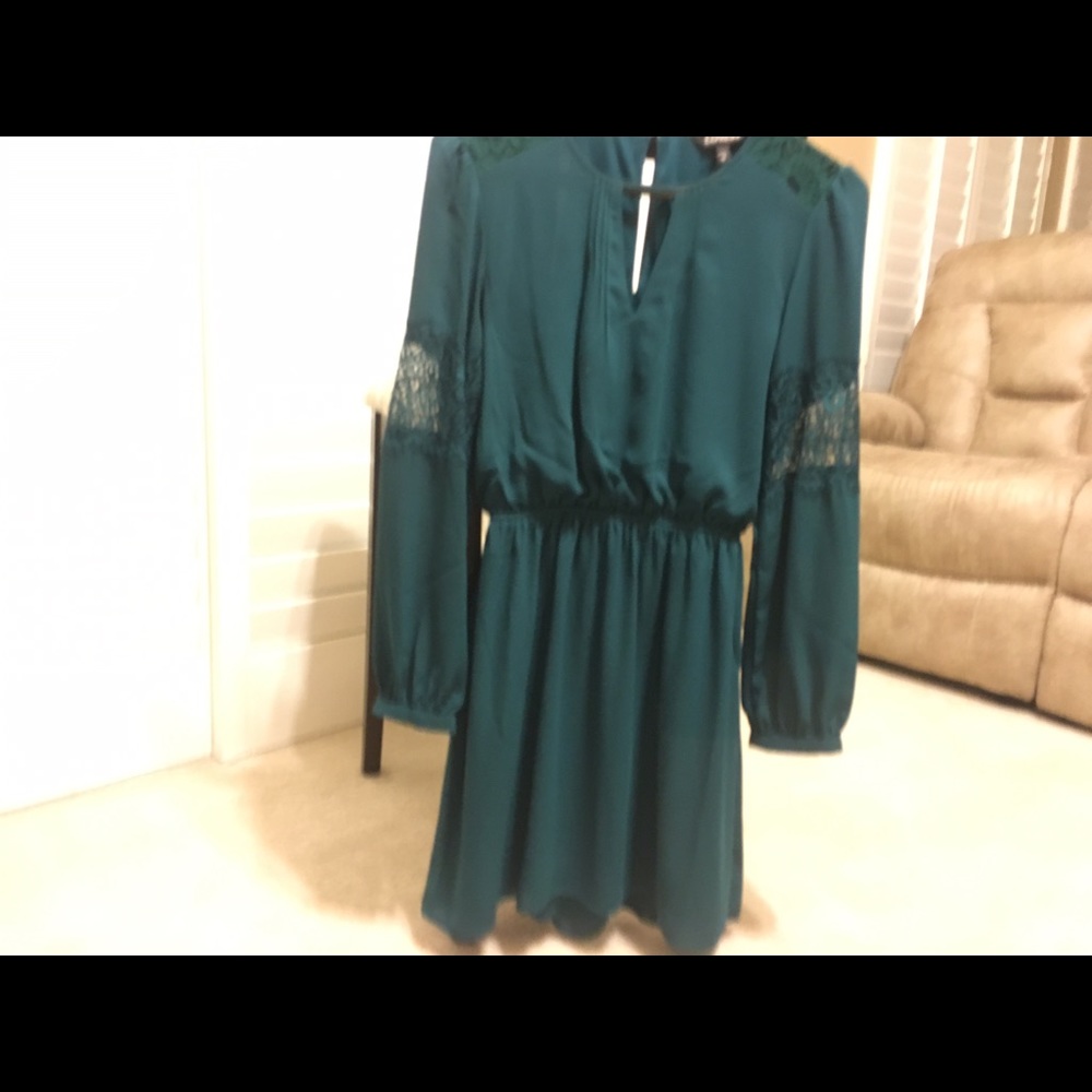 Long sleeve express dress