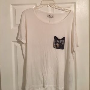 🔴Hollister Baggy Beach Shirt- FREE WITH PURCHASE