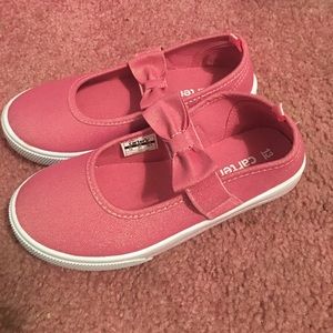 Carters Girls Size 13 shoes