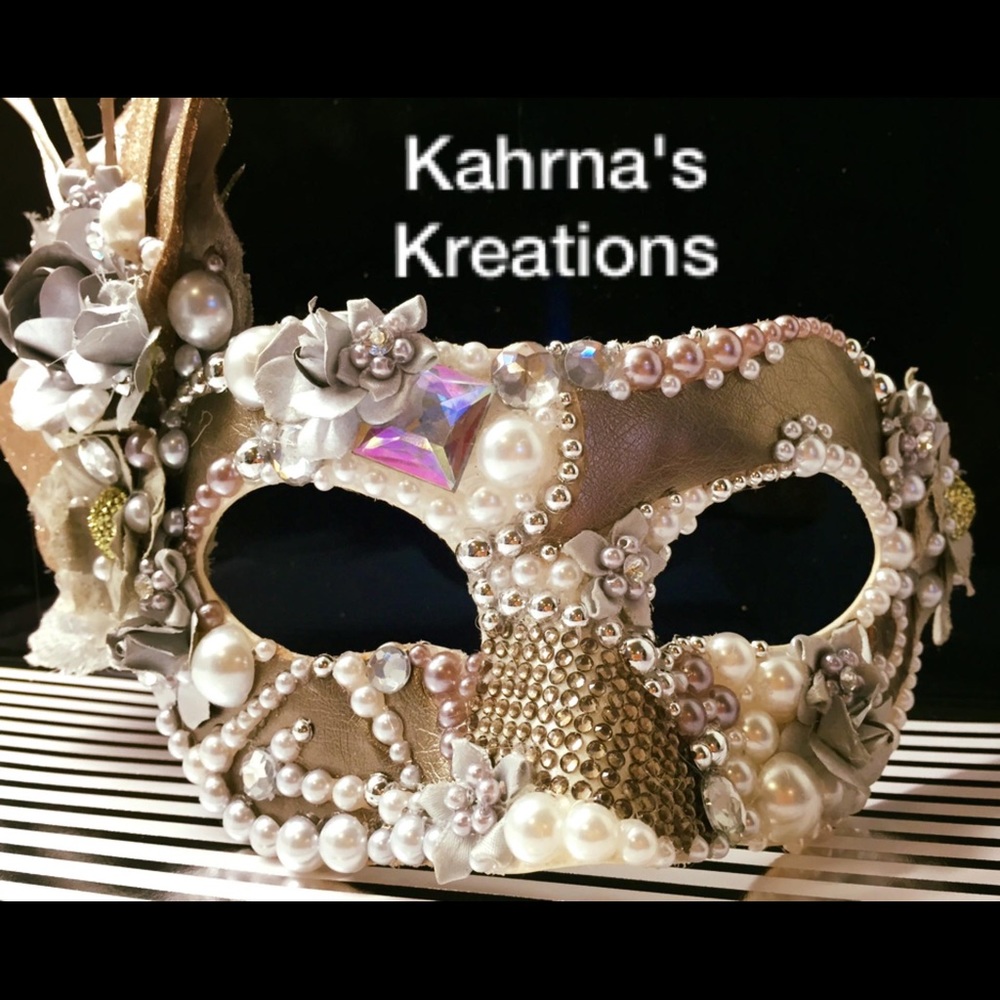 Kahrna's Kreations Mardi Gras Masque