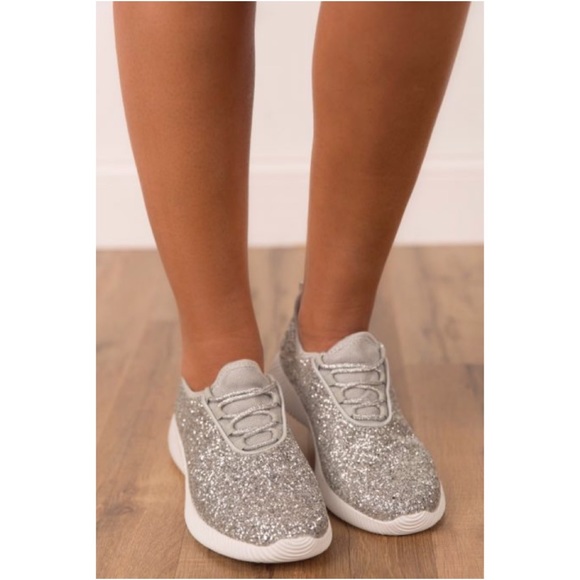 🆕LAST ONE Silver Glitter Sneakers - Picture 4 of 8