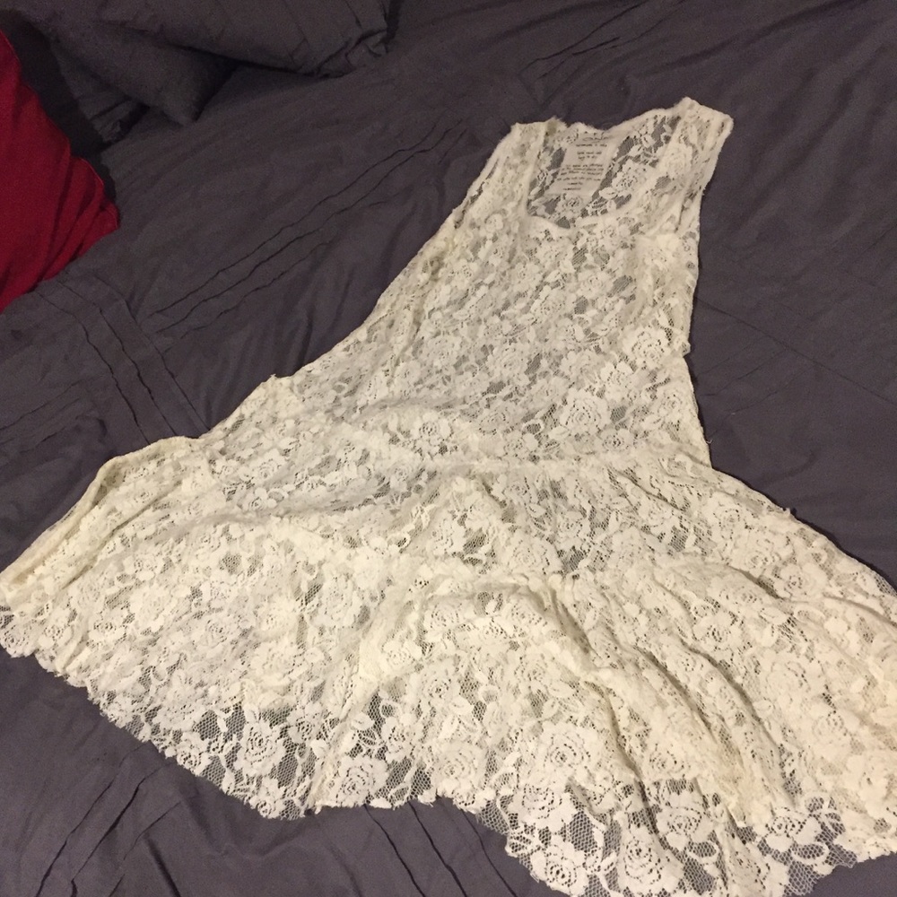 Lace Outer Layer - image 2
