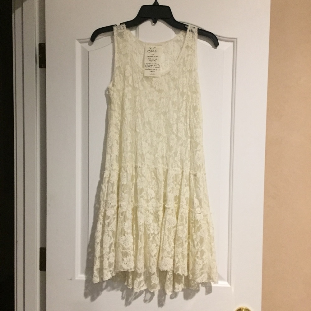 Lace Outer Layer - image 4