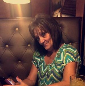 Meet your Posher, Jo ella