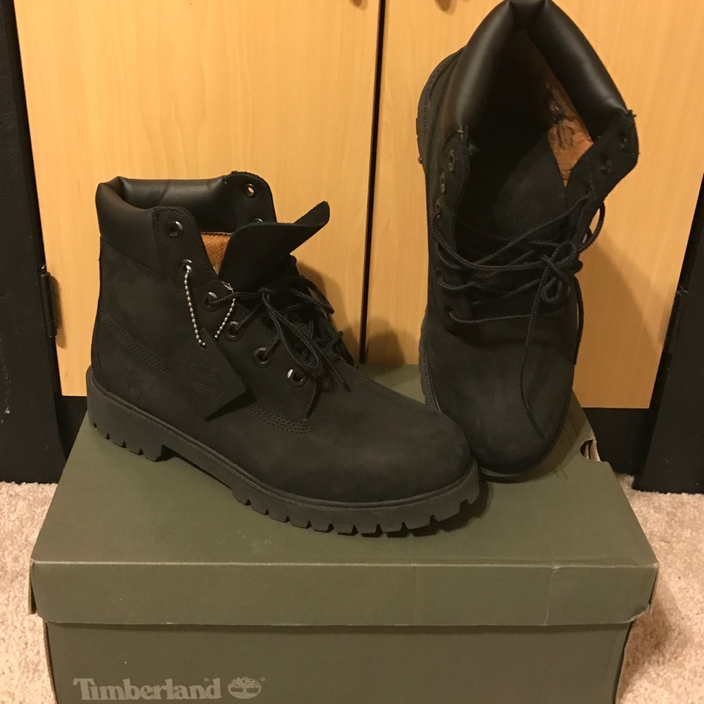 Like new Black Authentic timberland