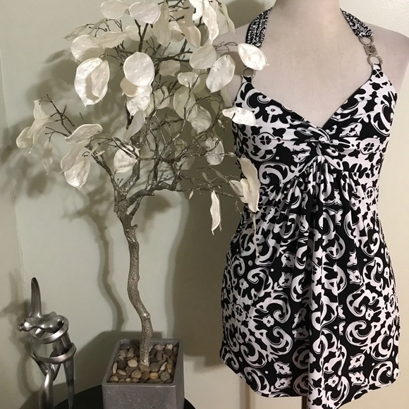 White House Black Market Tops - WHITE HOUSE BLACK MARKET TOP