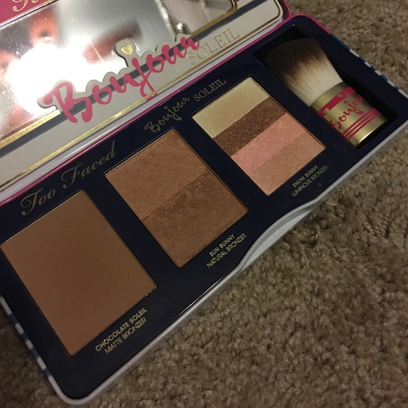 ❌❌sold❌❌Too faced bronzer palette - Picture 2 of 3