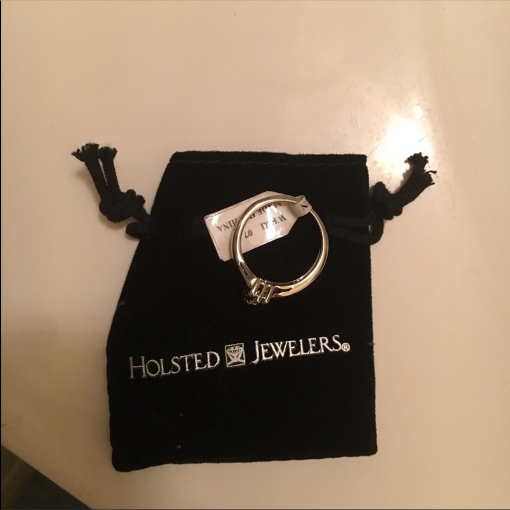 Sliver ring & matching earrings. Holsted Jewelers.