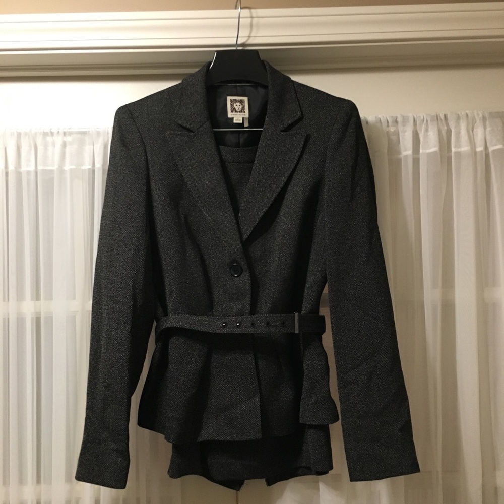 Anne Klein skirt suit