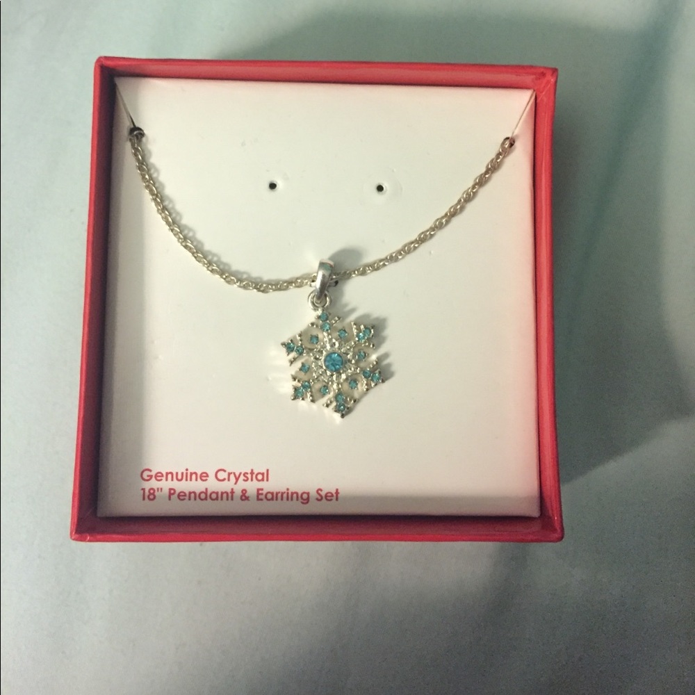 Snow flake necklace