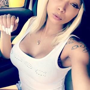 Meet your Posher, Chrystal