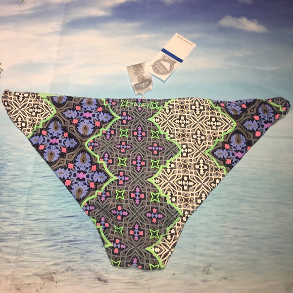 🆕O'Neill Geometric-Print Twist-Side Bikini Bottom - Picture 2 of 8