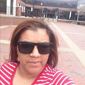 Meet your Posher, Tanya