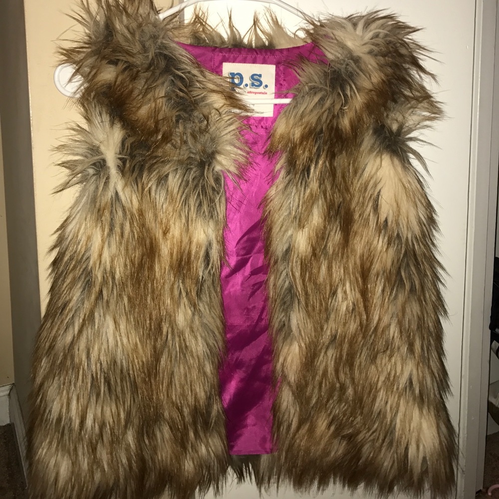 sleeveless fur jacket
