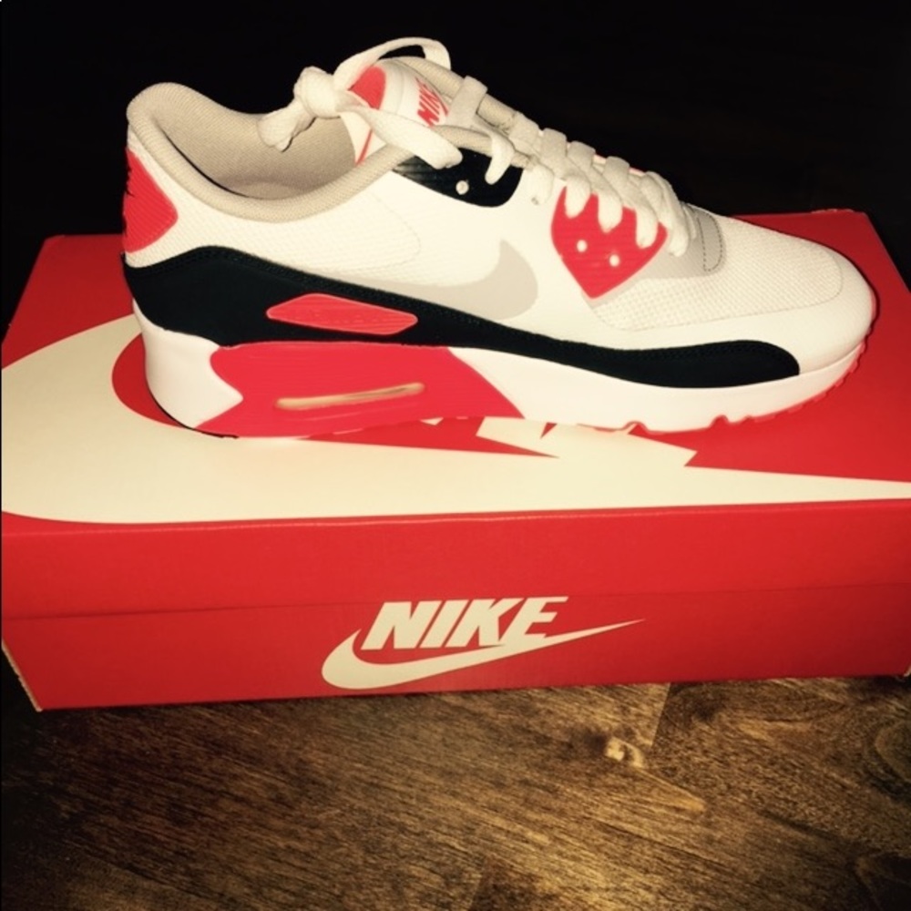 NIB Nike Air Max 90 Crimson sz 6.5Y MSRP$120 - Picture 4 of 8