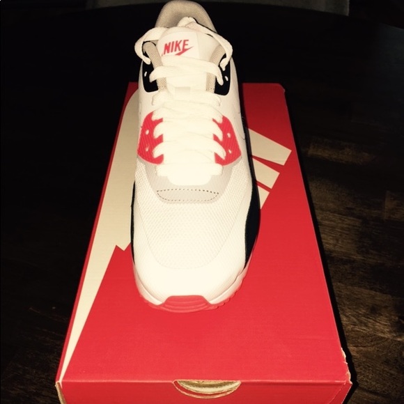 NIB Nike Air Max 90 Crimson sz 6.5Y MSRP$120 - Picture 3 of 8