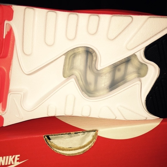 NIB Nike Air Max 90 Crimson sz 6.5Y MSRP$120 - Picture 8 of 8