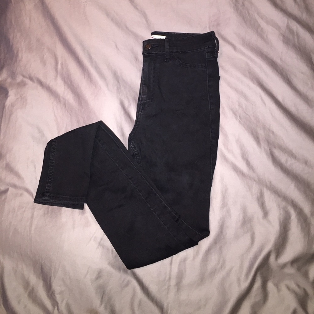Black skinny jeans