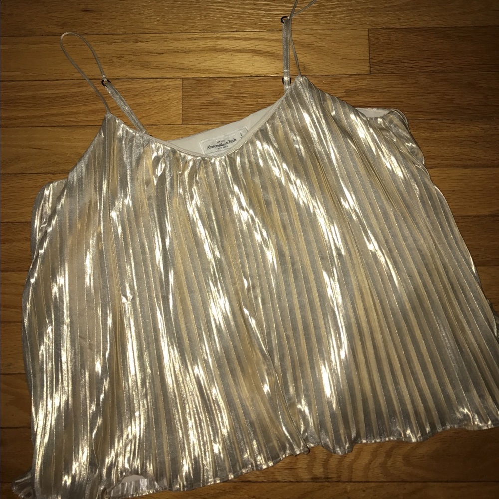 Abercrombie & Fitch Flowy Gold Metallic Top