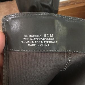 Woman's leather boots