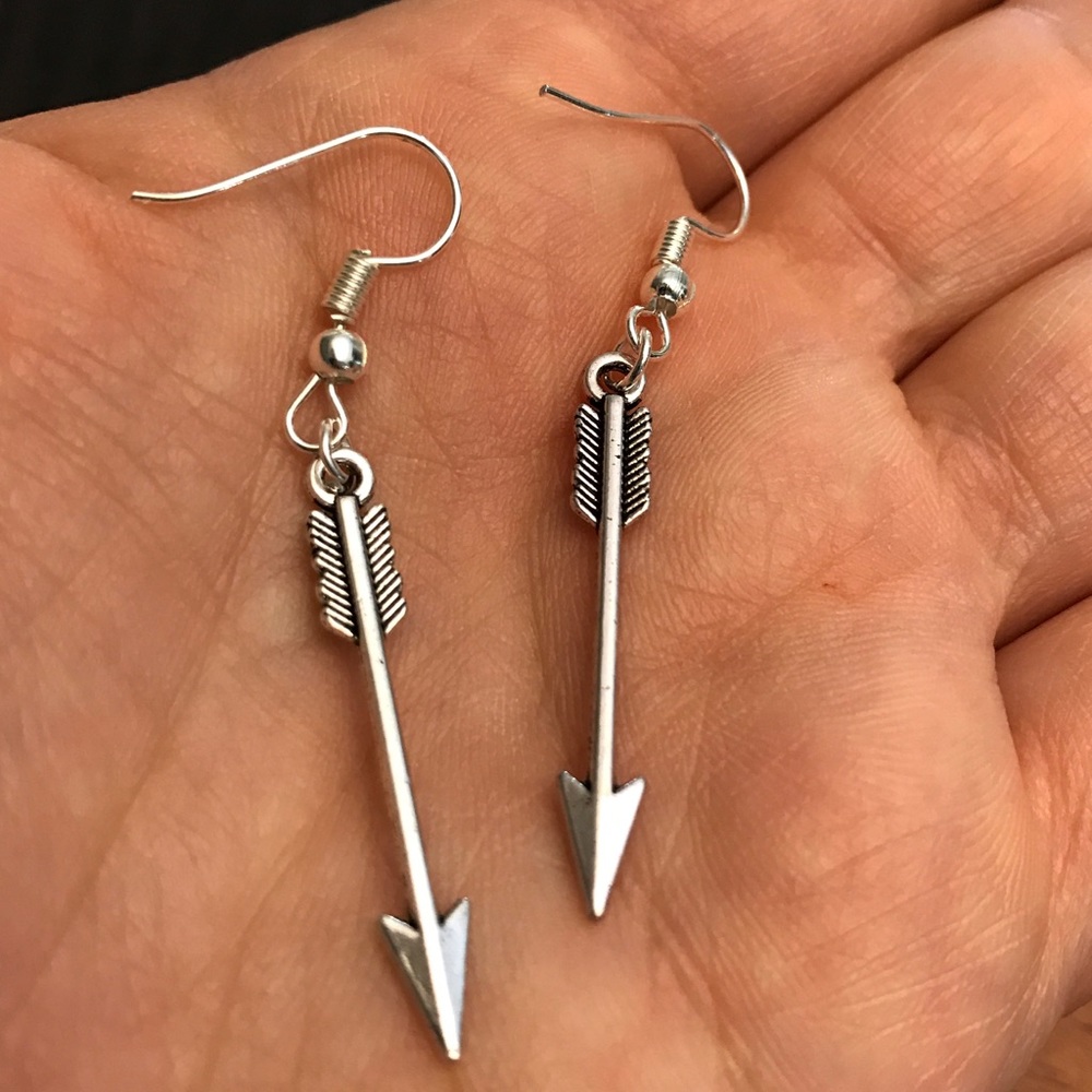 💙💎💲FIRM🛍➕BUNDLE➕🛍4 DISCOUNT! DANGLE ARROWS!💙 - Picture 7 of 8