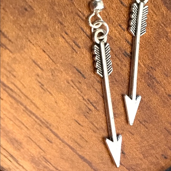 💙💎💲FIRM🛍➕BUNDLE➕🛍4 DISCOUNT! DANGLE ARROWS!💙 - Picture 4 of 8