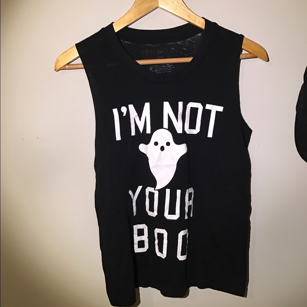 Im Not Your Boo graphic tee