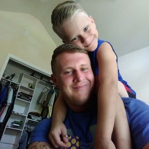 Meet your Posher, Dustin