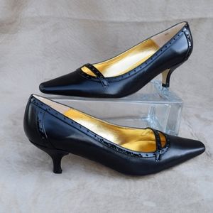BRAND NEW MARTINEZ VALERO Classic Navy Pump