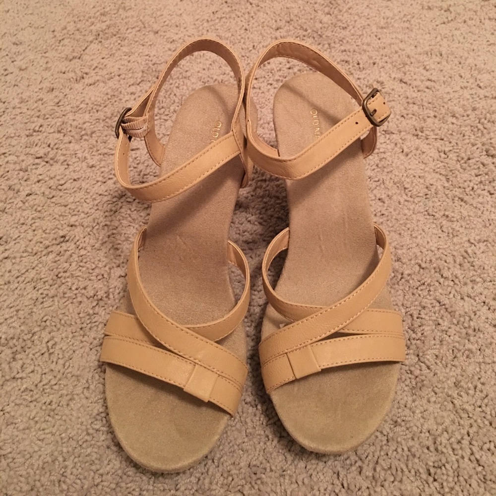 Old navy tan wedge sandals