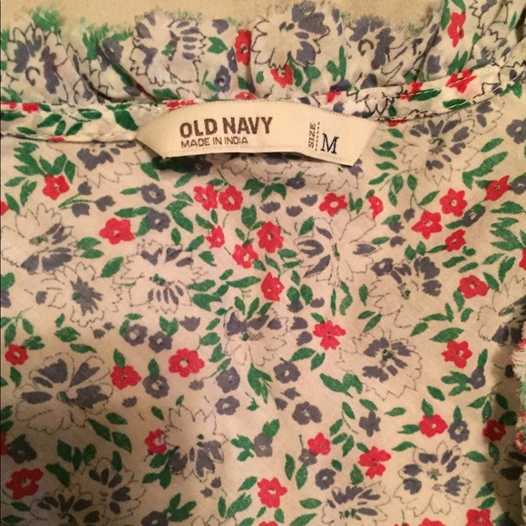 Old Navy floral top - Picture 2 of 2