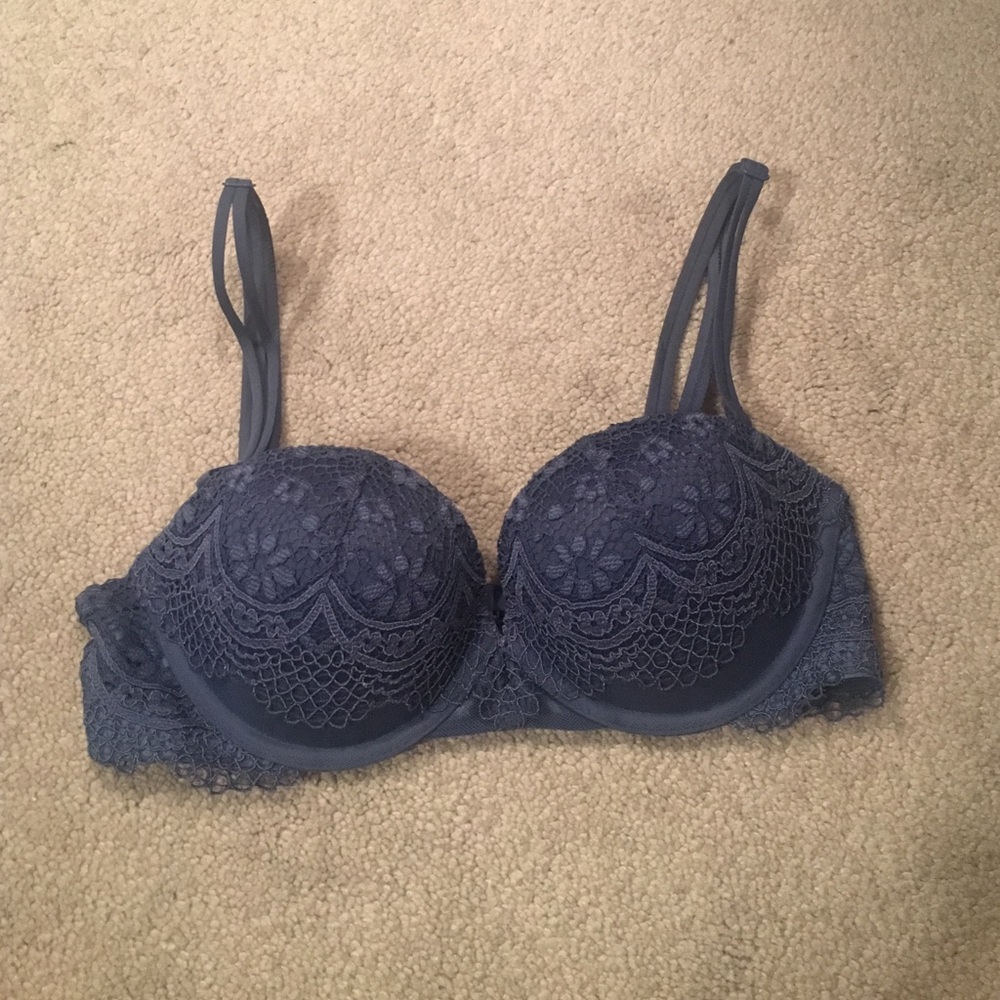 Victoria Secret Blue lace convertible push up bra