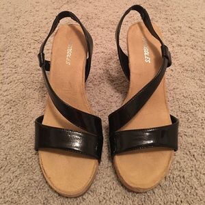Aerosoles black wedge sandal