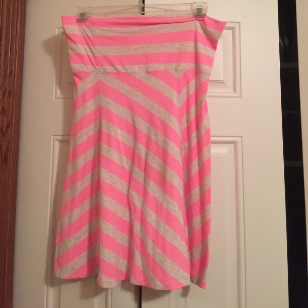ONLY WORN TWICE!! Size Large Old Navy Skirt