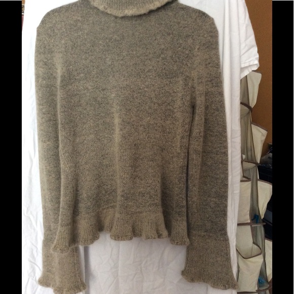 Sweater - Picture 5 of 5