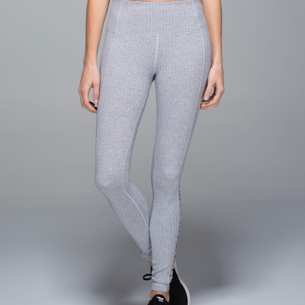 Lululemon Turn Around Tight Ghost Herringbone - Picture 2 of 8