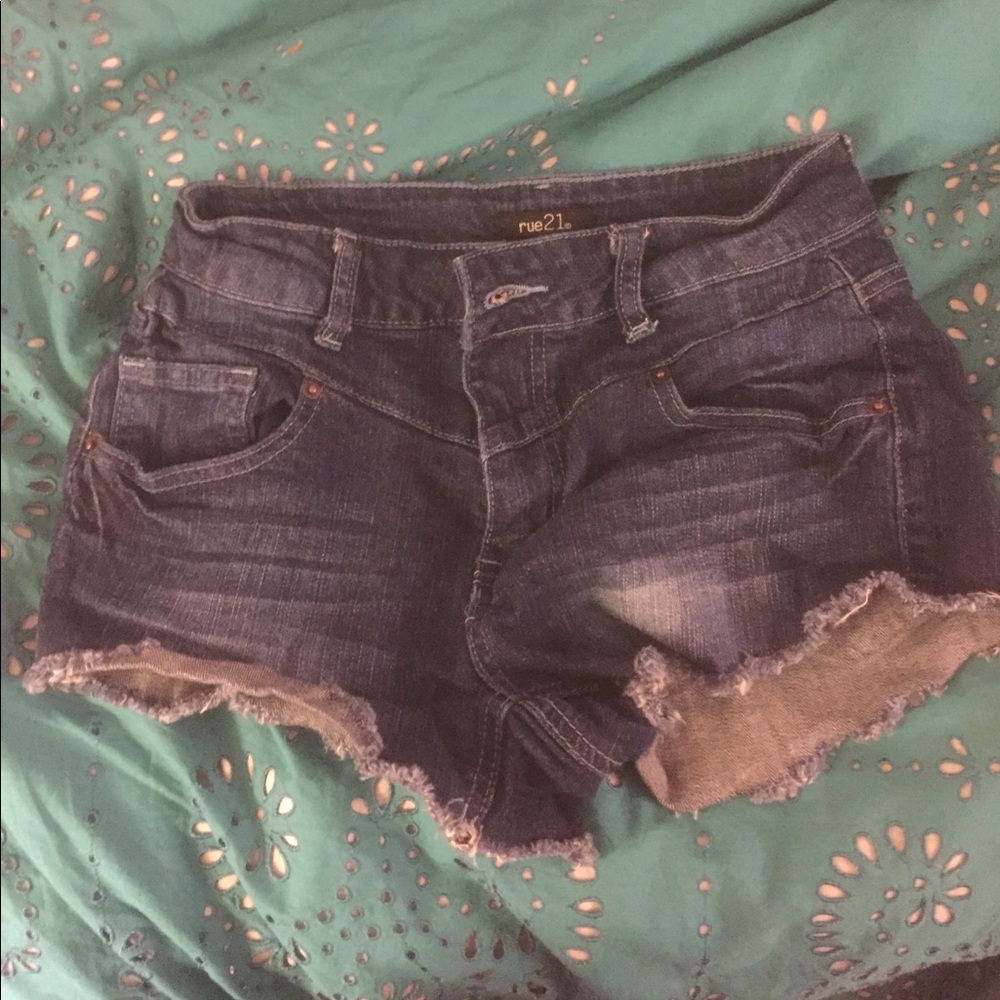 slightly distressed short shorts