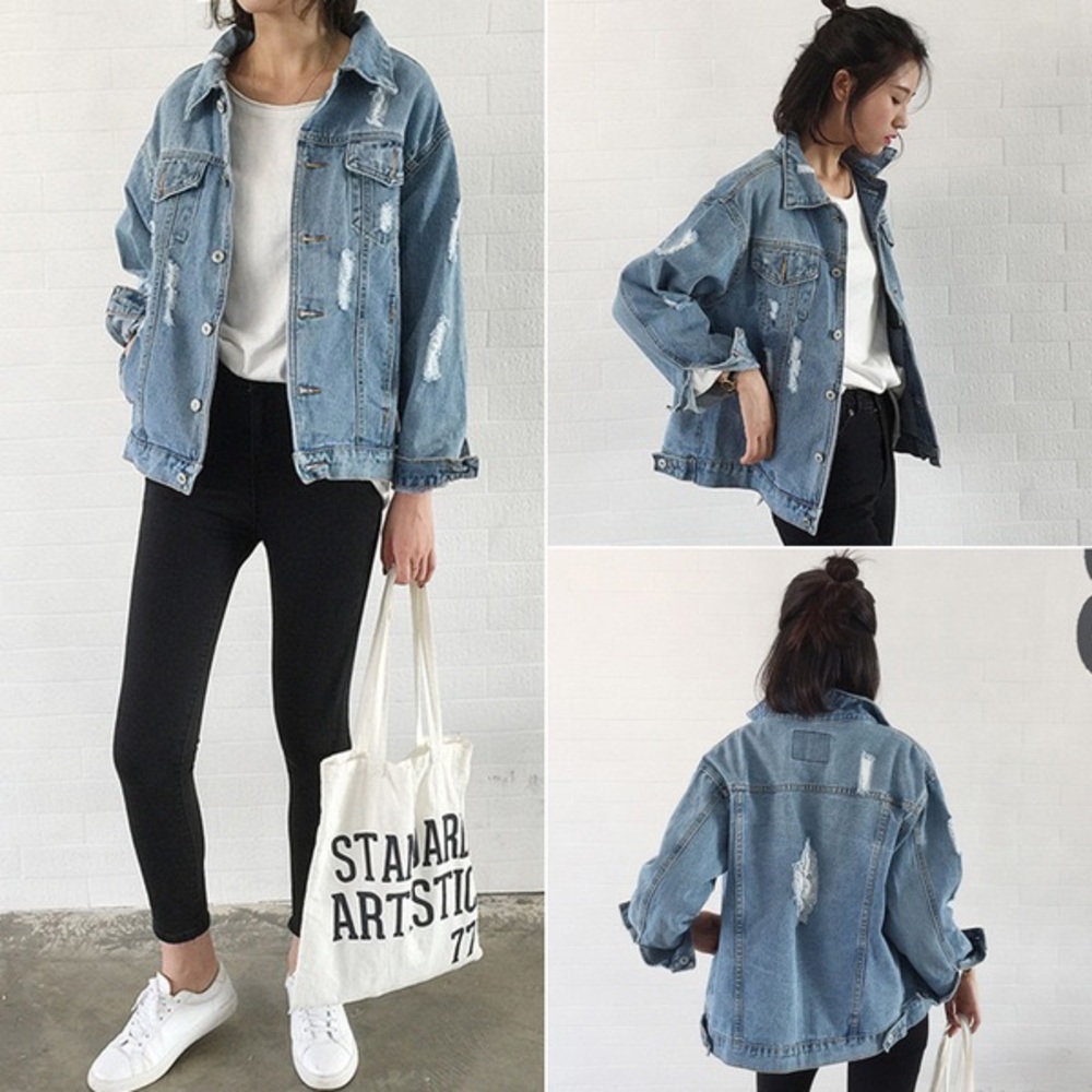 😎Cutest oversized ripped denim jacket👯‍♀️