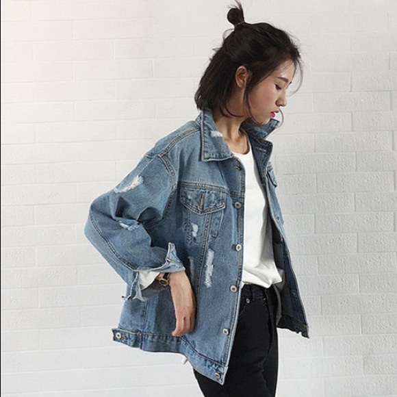😎Cutest oversized ripped denim jacket👯‍♀️ - Picture 5 of 6