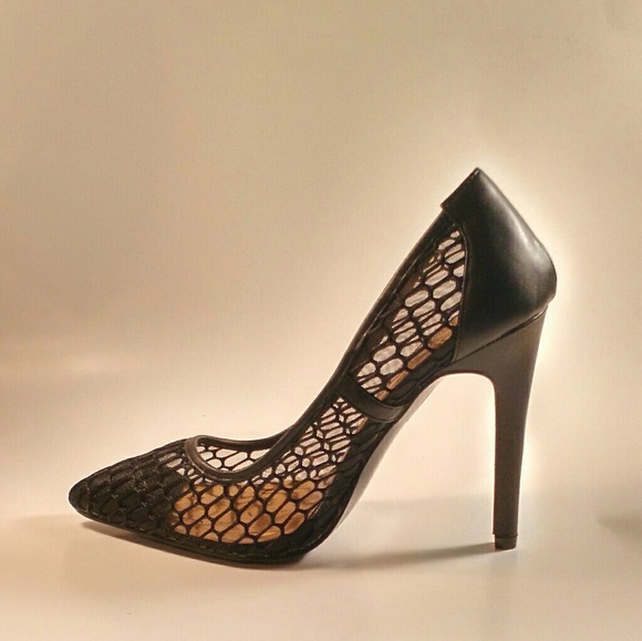 BLACK MESH PUMPS (NO OFFERS) - Picture 5 of 5