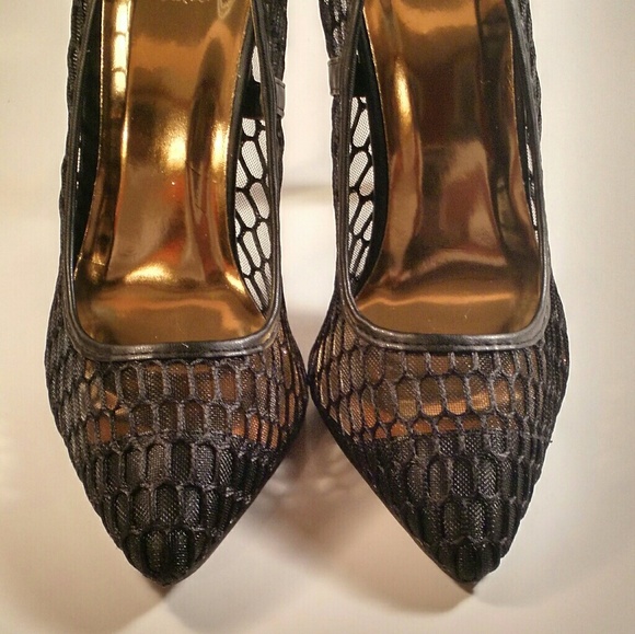BLACK MESH PUMPS (NO OFFERS) - Picture 2 of 5