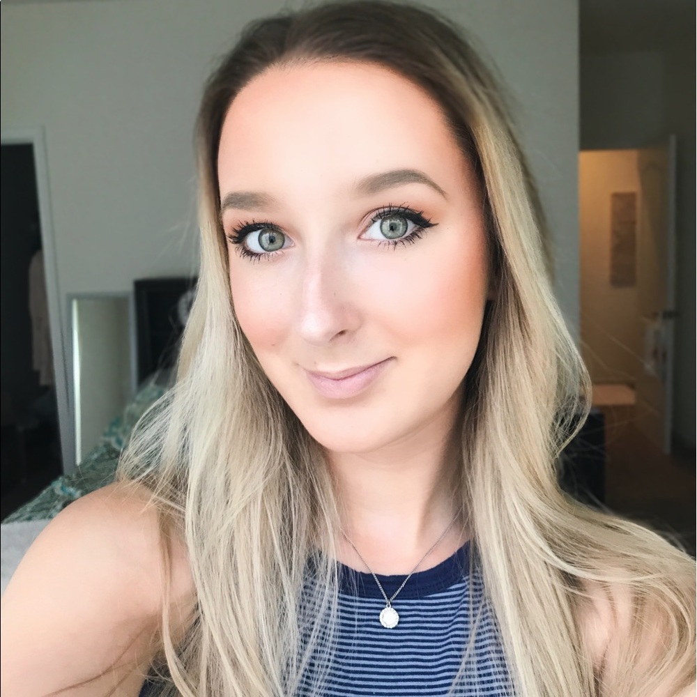 Meet your Posher, Christy