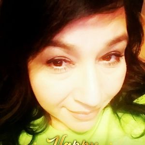 Meet your Posher, Stella