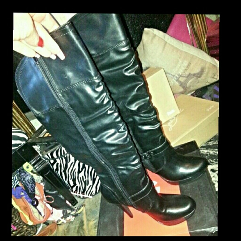 NIB GUESS WIDE CALF BOOTS